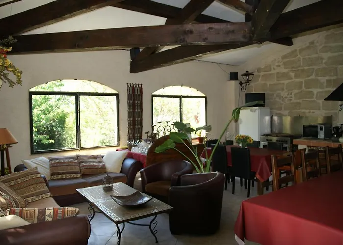 Bed & Breakfast Voyage Du Mas Des Fontaines 4*